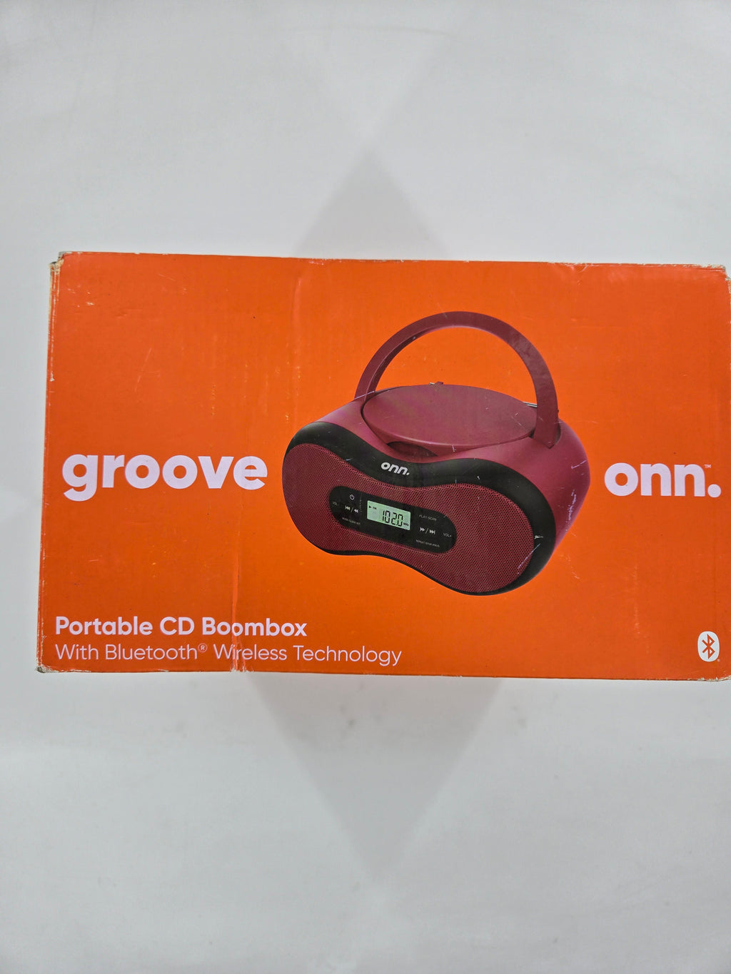 onn. Portable CD Boombox with Digital FM Radio Red