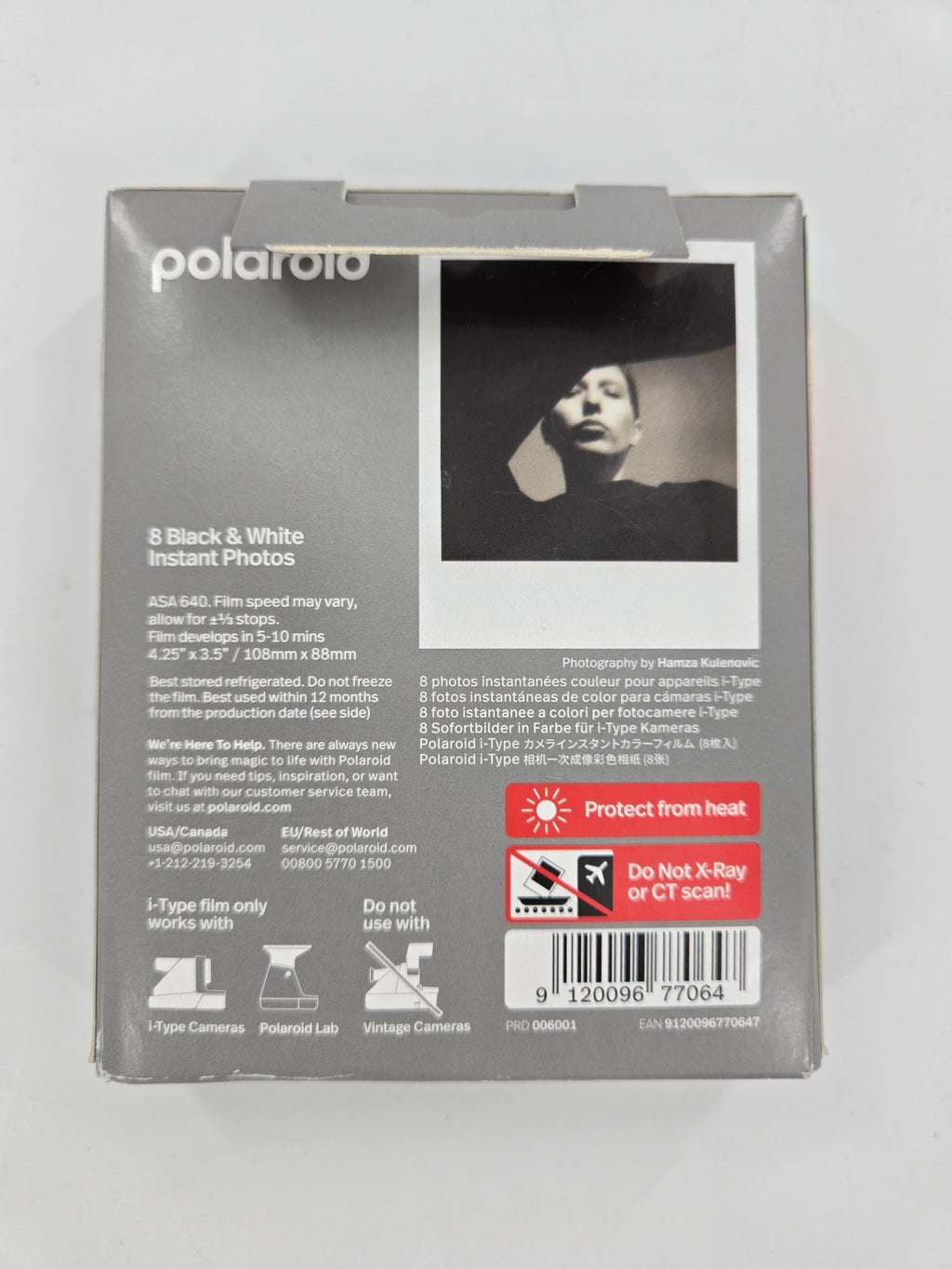 Polaroid B&W I-Type Film 8 Black & White Instant Photos