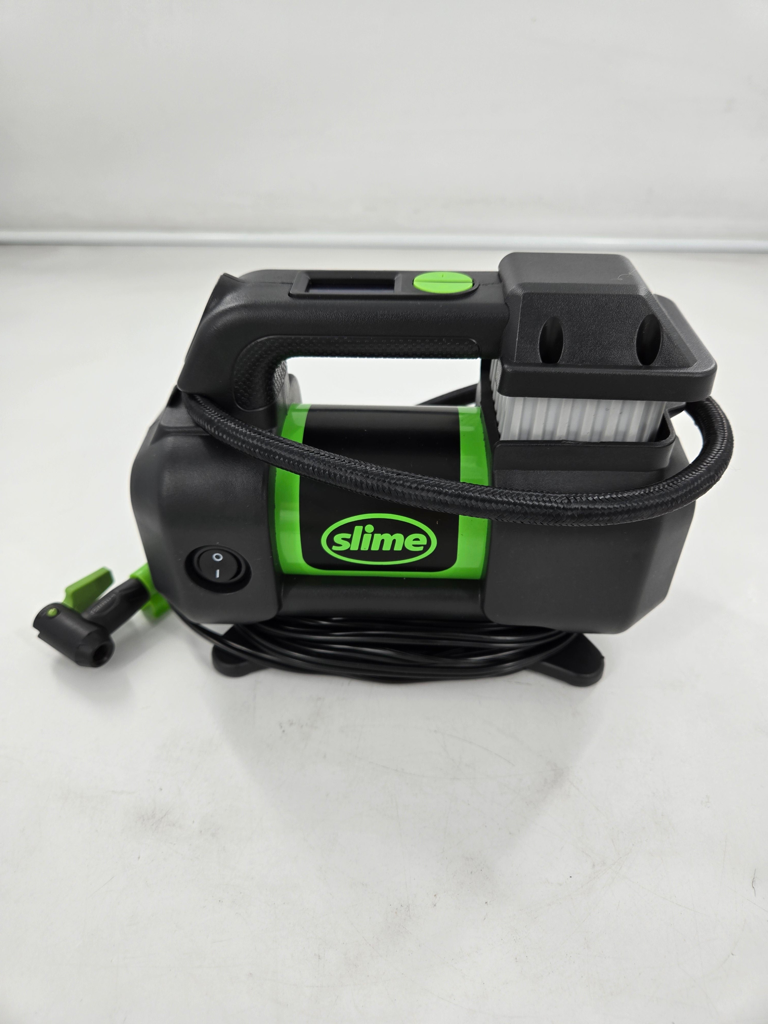 Slime Expert Pro Power 12V Tire Inflator Air Compressor w/ Bag & Hose