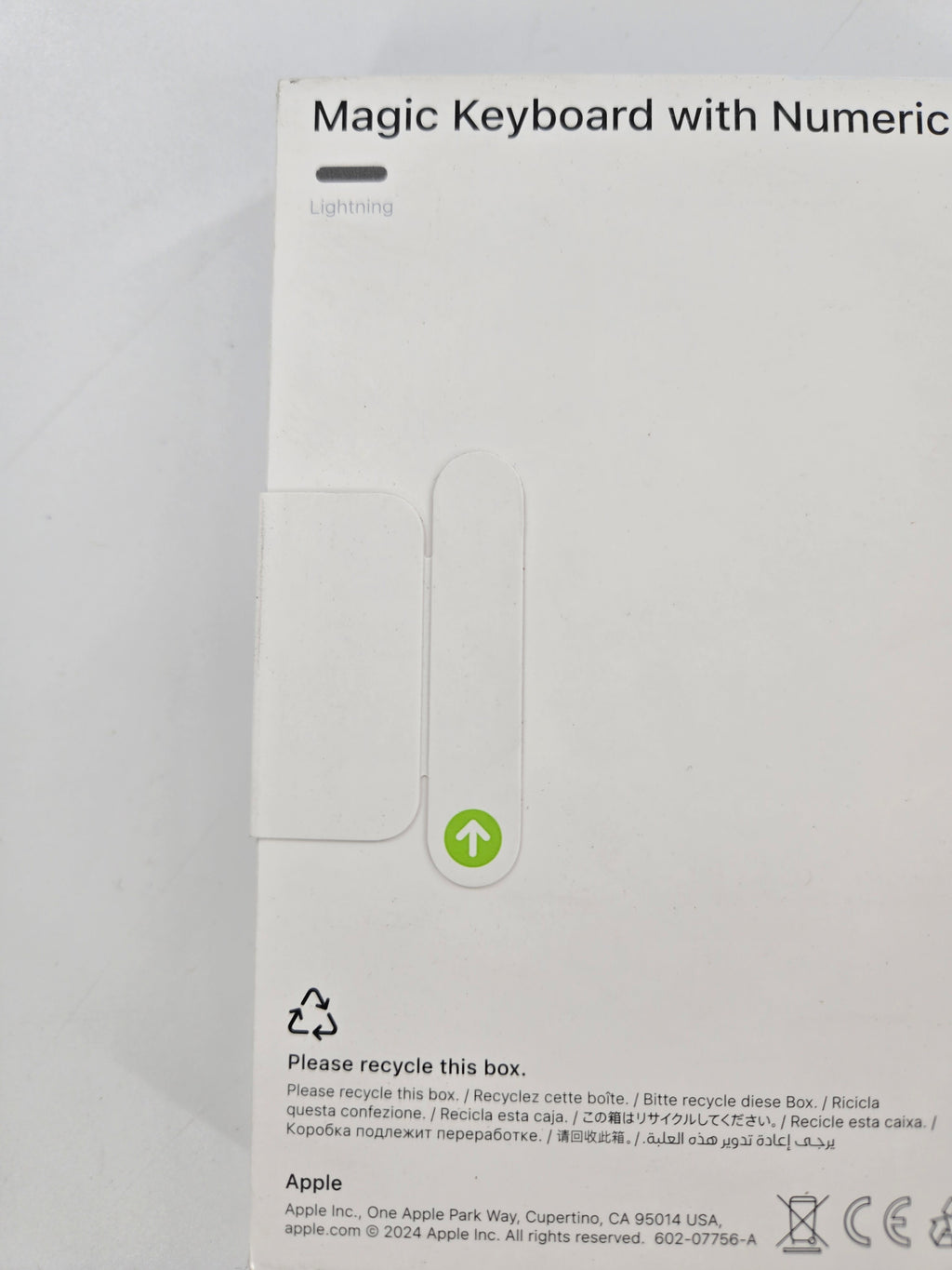 (NEW/SEALED) Apple Magic Keyboard A1843 with Numeric Keypad MQ052LL/A White