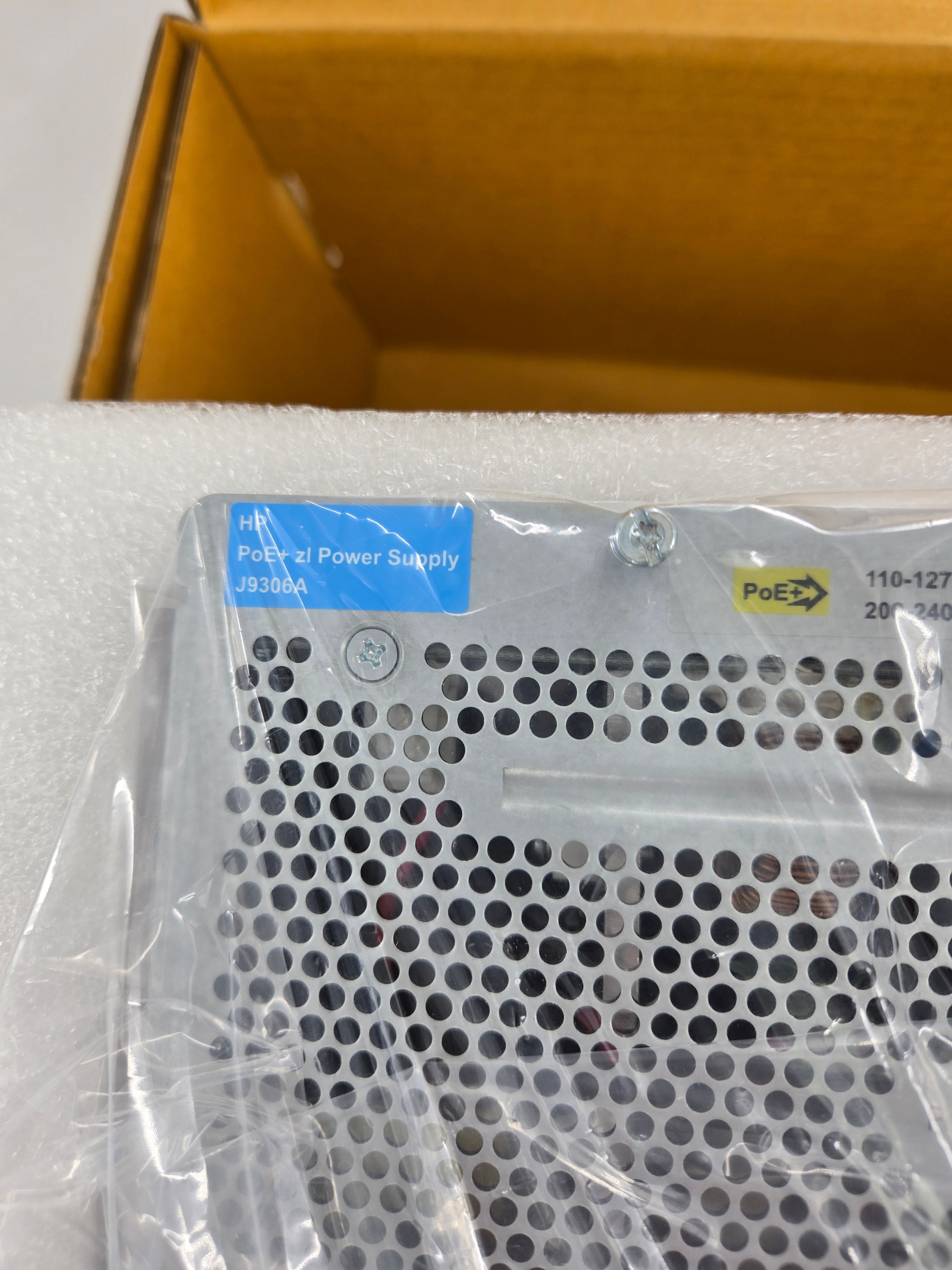 HP ProCurve J9306A ZL 1500W PoE+ AC Power